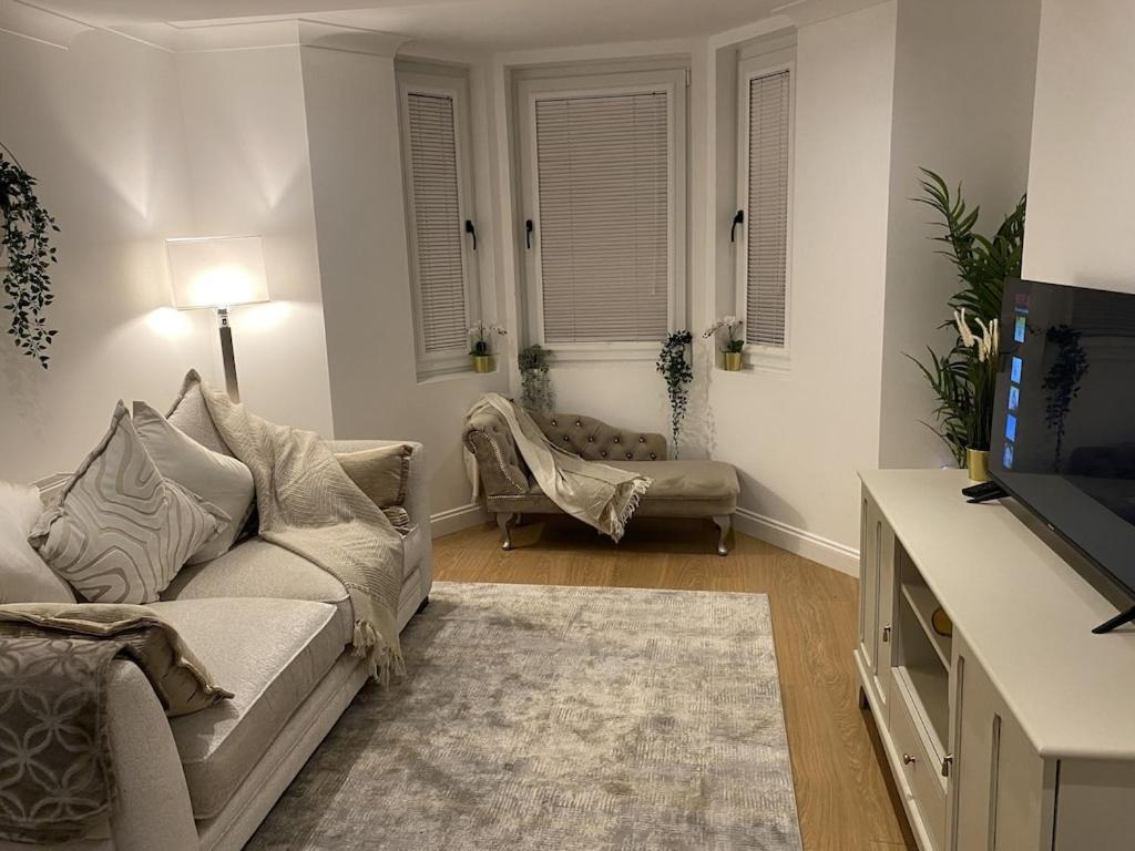 Gorgeous 2 Floor 3 Bed Apartment St Leonards-on-Sea ภายนอก รูปภาพ