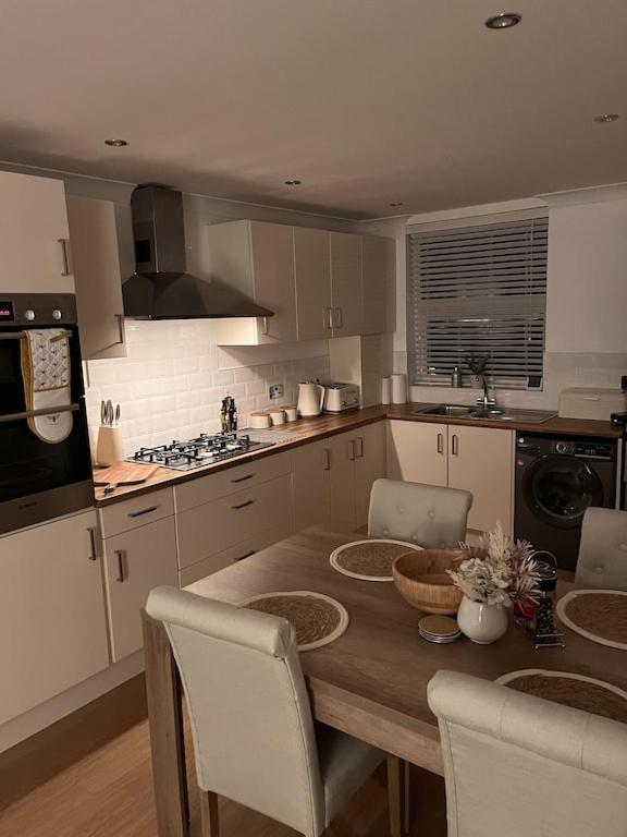 Gorgeous 2 Floor 3 Bed Apartment St Leonards-on-Sea ภายนอก รูปภาพ