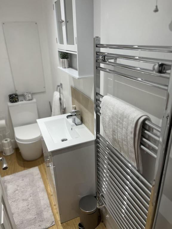 Gorgeous 2 Floor 3 Bed Apartment St Leonards-on-Sea ภายนอก รูปภาพ